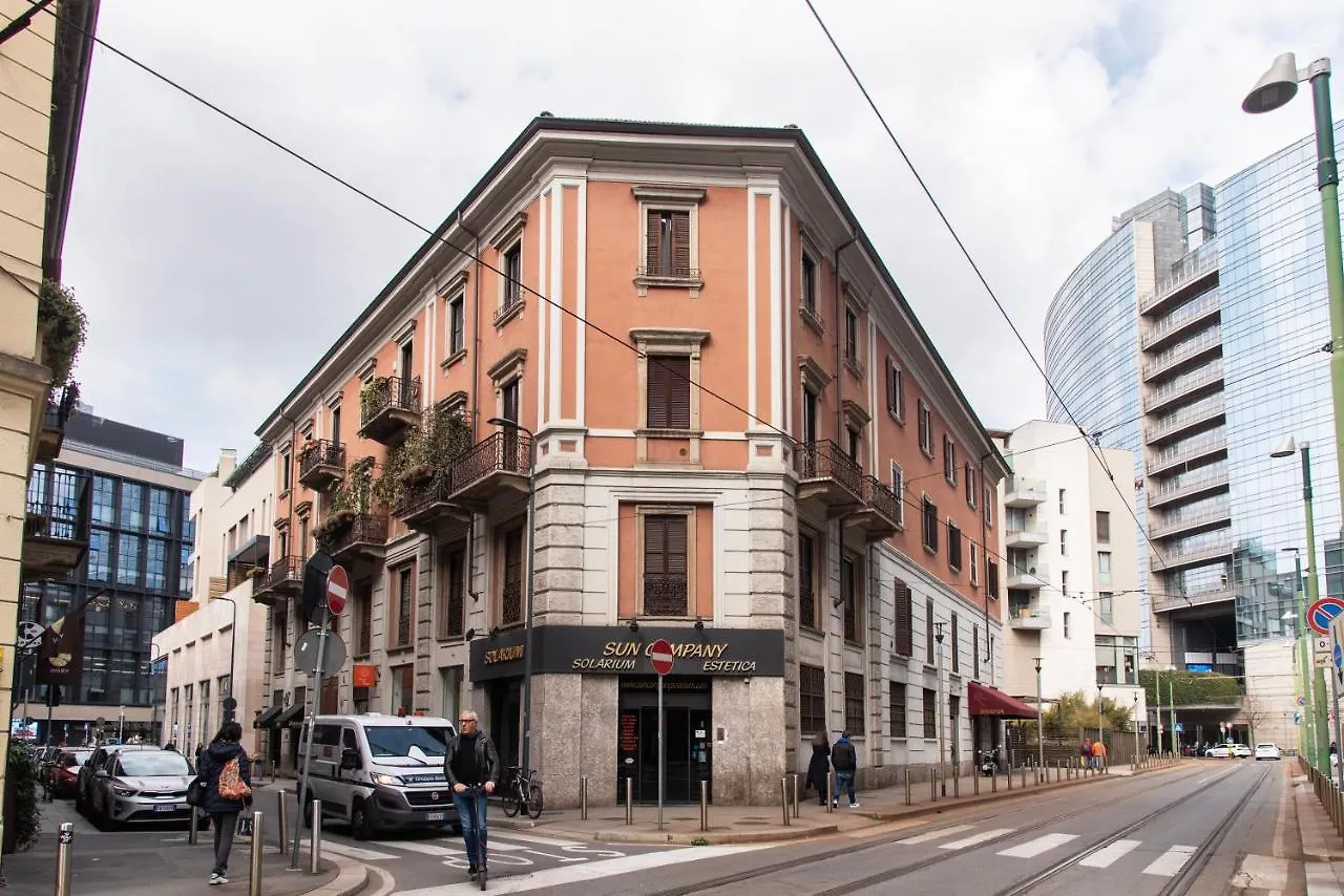 Apartment Youhosty - De Cristoforis 5 Milan