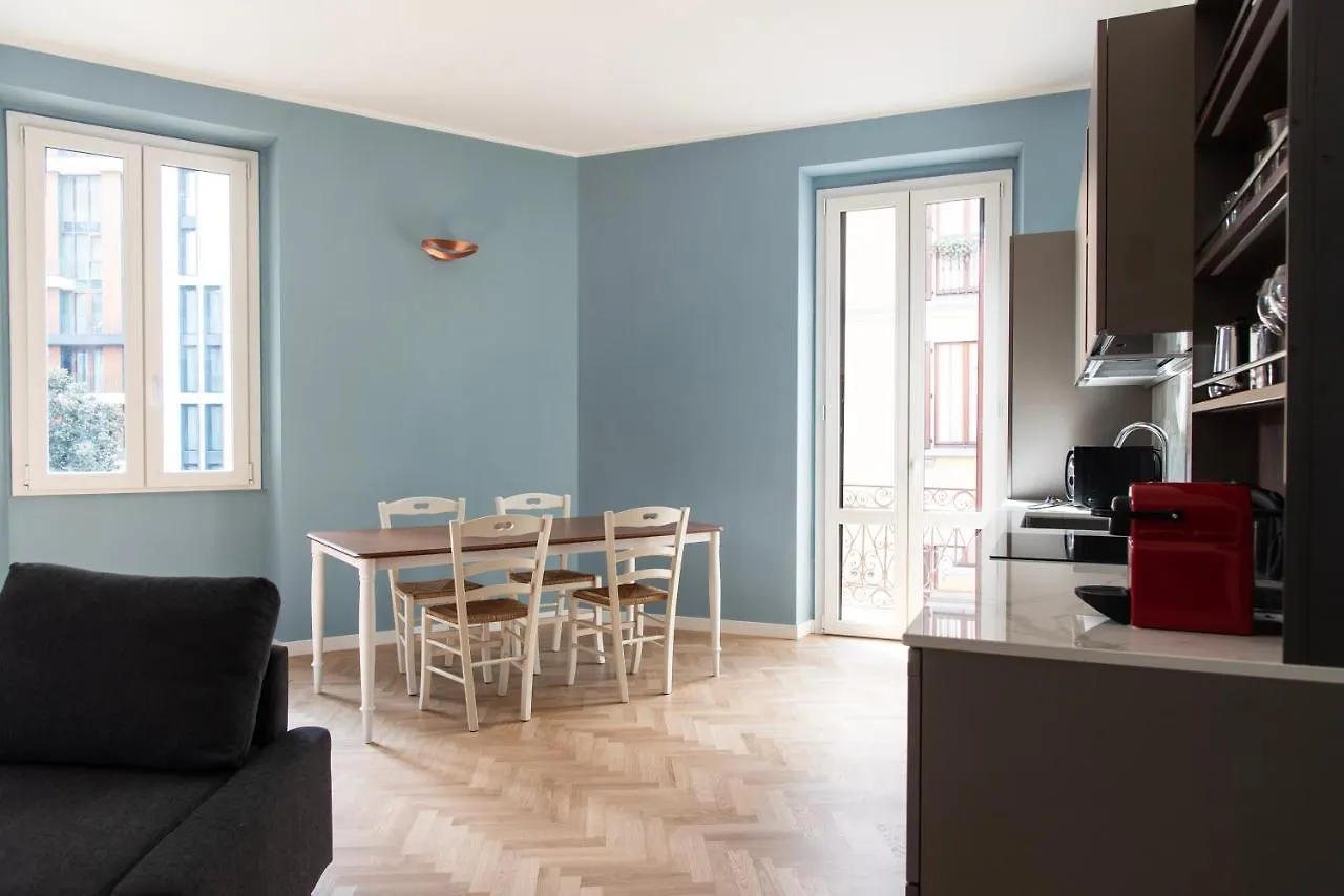 Apartment Youhosty - De Cristoforis 5 Milan Italy